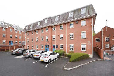 1 bed flat, Vicarage Hill, City Centre, Wrexham, LL137HN - Image 13